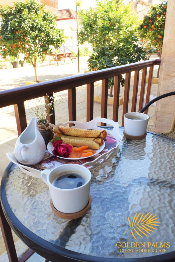 Golden Palms Guest House & Cafe Фамагуста Екстер'єр фото